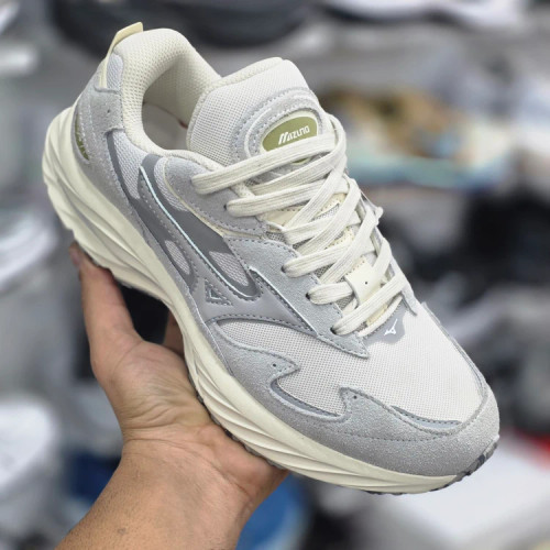 کتونی میزانو ویو رایدر بتا /Mizuno x Graphpaper Wave Rider Beta/سایز 40 الی 45/ فروش عمده و تک