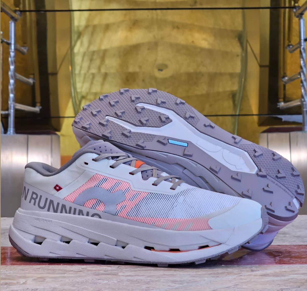 کتونی آن رانینگ کیوسی کلود اولترا 3 - سایز 40 تا 45 - On Runinng Cloudultra3