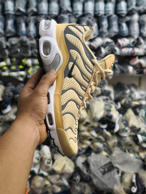 کتونی نایکی ایرمکس تی ان پلاس کیفیت مستر - سایز 40 تا 46 - Nike Air Max TN Plus