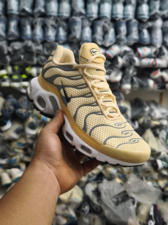 کتونی نایکی ایرمکس تی ان پلاس کیفیت مستر - سایز 40 تا 46 - Nike Air Max TN Plus