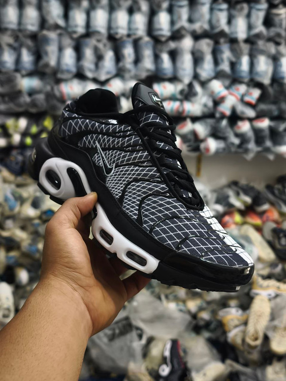 کتونی نایکی ایرمکس تی ان پلاس کیفیت مستر - سایز 40 تا 46 - Nike Air Max TN Plus