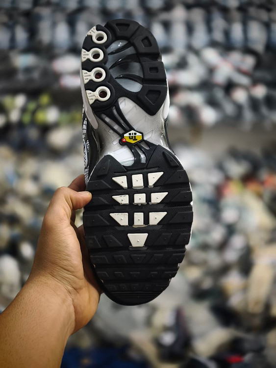 کتونی نایکی ایرمکس تی ان پلاس کیفیت مستر - سایز 40 تا 46 - Nike Air Max TN Plus