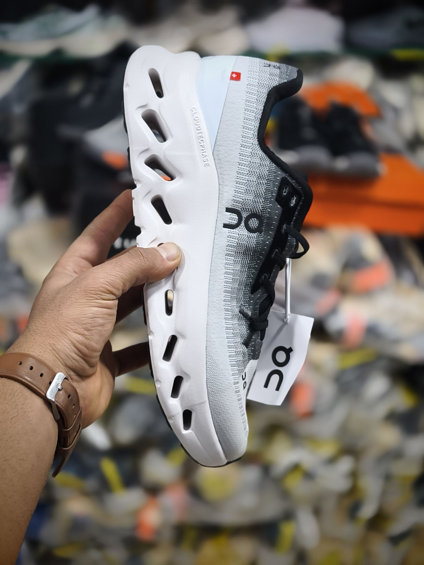 کتونی آن رانینگ کیوسی کلودتیلت راک سند کیفیت مستر - سایز 40 تا 45 - On Running Cloudtilt Rock Sand