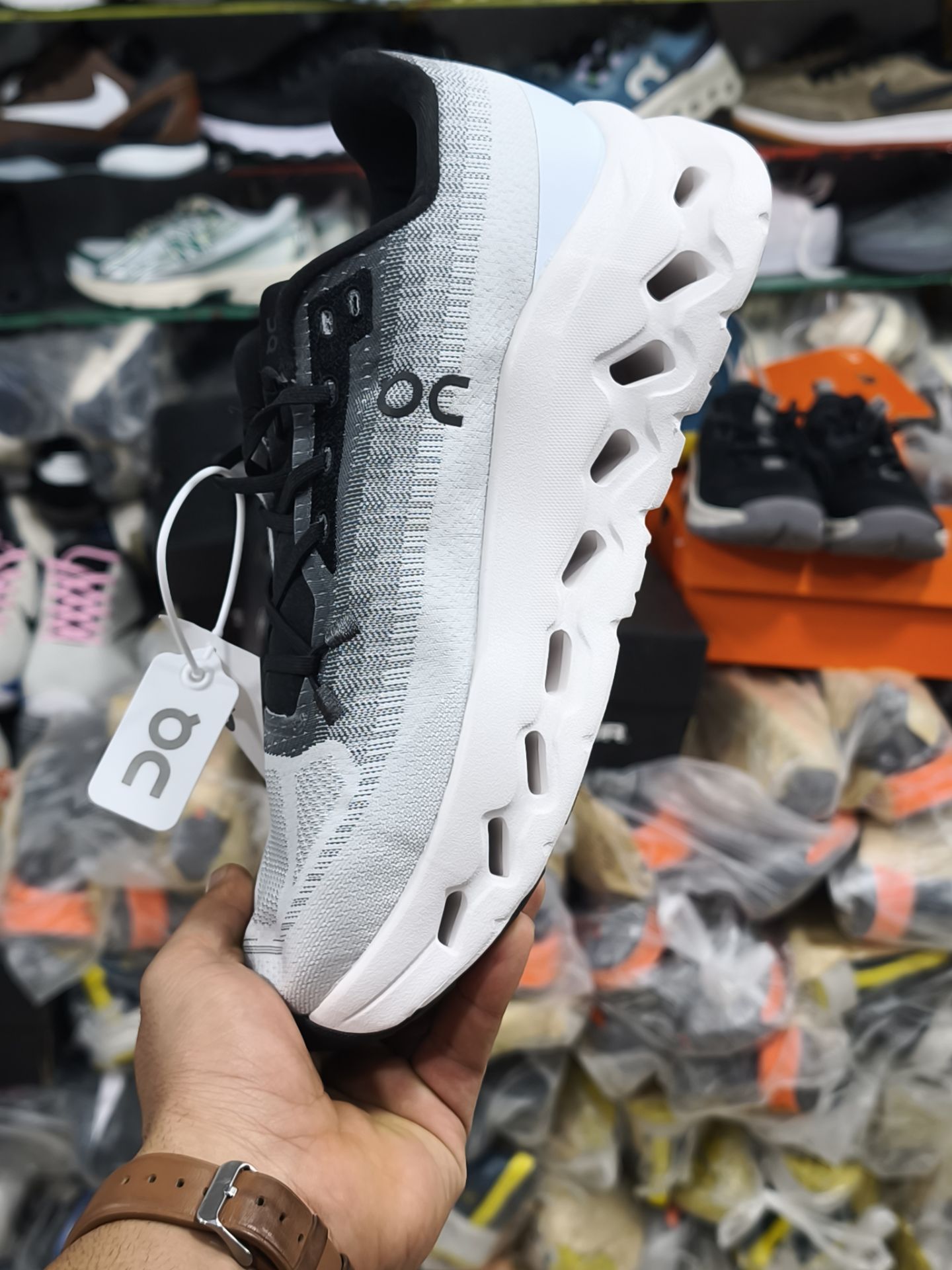 کتونی آن رانینگ کیوسی کلودتیلت راک سند کیفیت مستر - سایز 40 تا 45 - On Running Cloudtilt Rock Sand