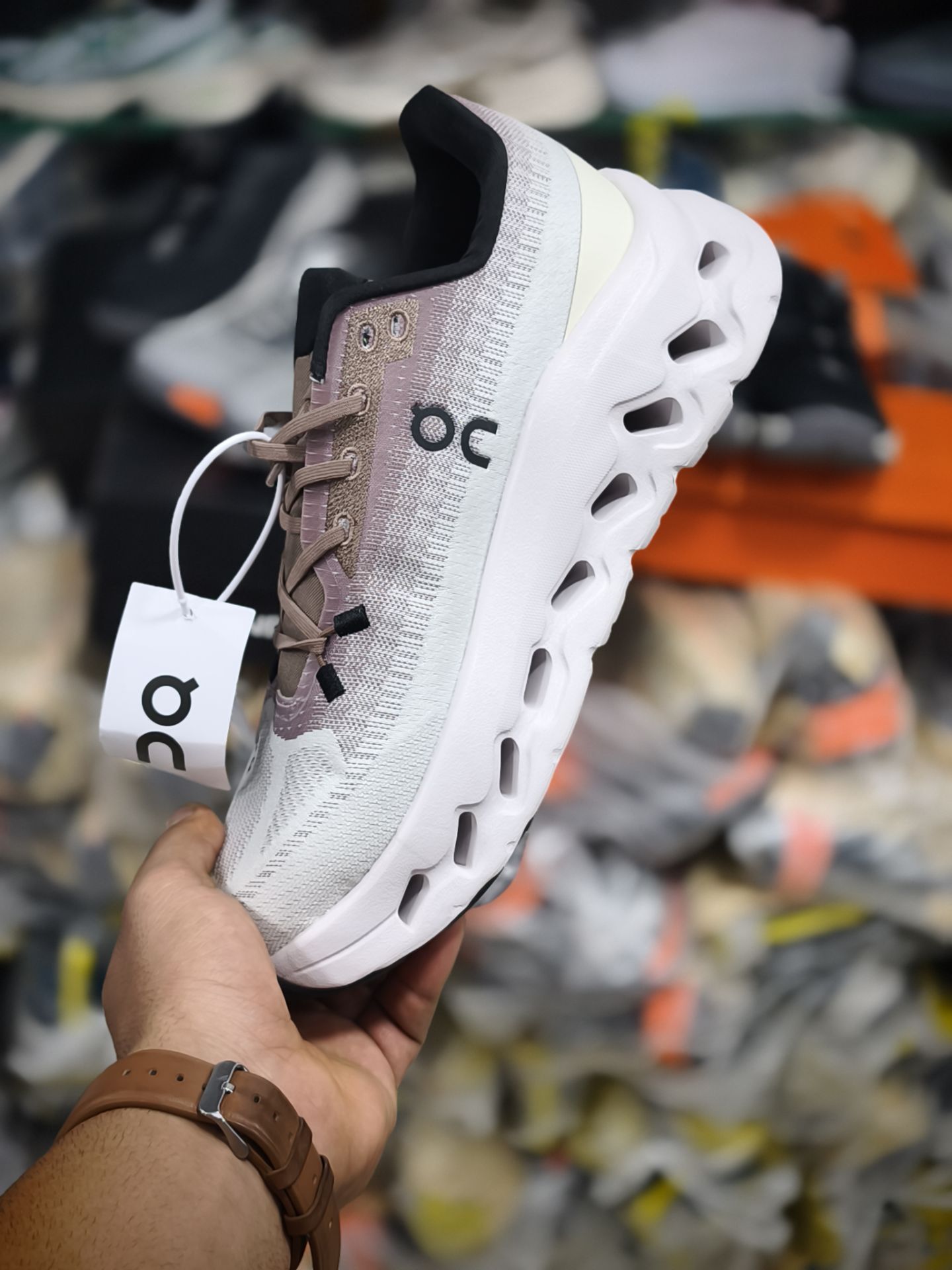 کتونی آن رانینگ کیوسی کلودتیلت راک سند کیفیت مستر - سایز 40 تا 45 - On Running Cloudtilt Rock Sand