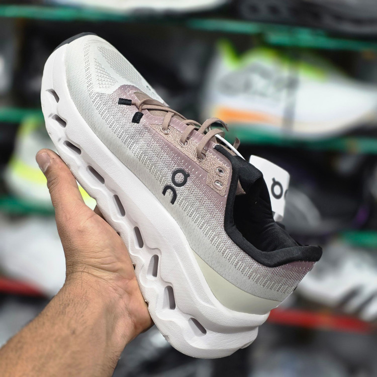 کتونی آن رانینگ کیوسی کلودتیلت راک سند کیفیت مستر - سایز 40 تا 45 - On Running Cloudtilt Rock Sand