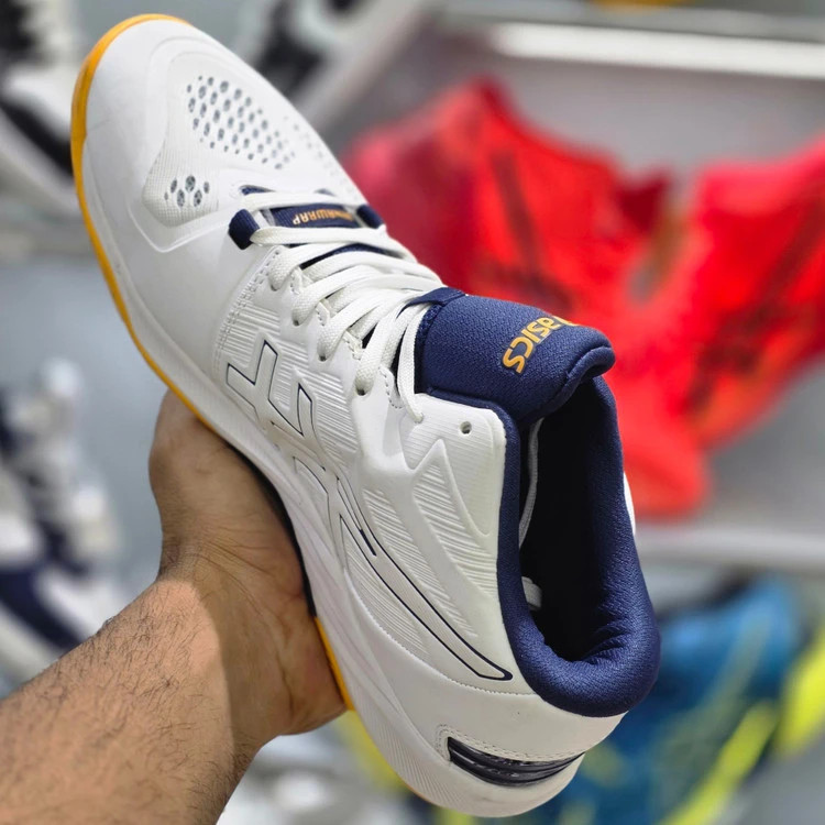 کتونی آسیکس مناسب والیبال، بدمینتون، تنیس، پدل ویتنامی وارداتی - سایز 40 تا 46 - Asics Sky Elite