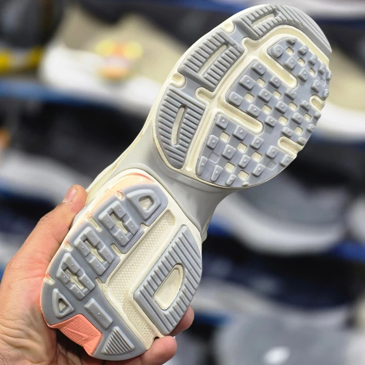 کتونی نایکی وی تو کی کیفیت مستر - سایز 37 تا 40 - Nike V2k Run