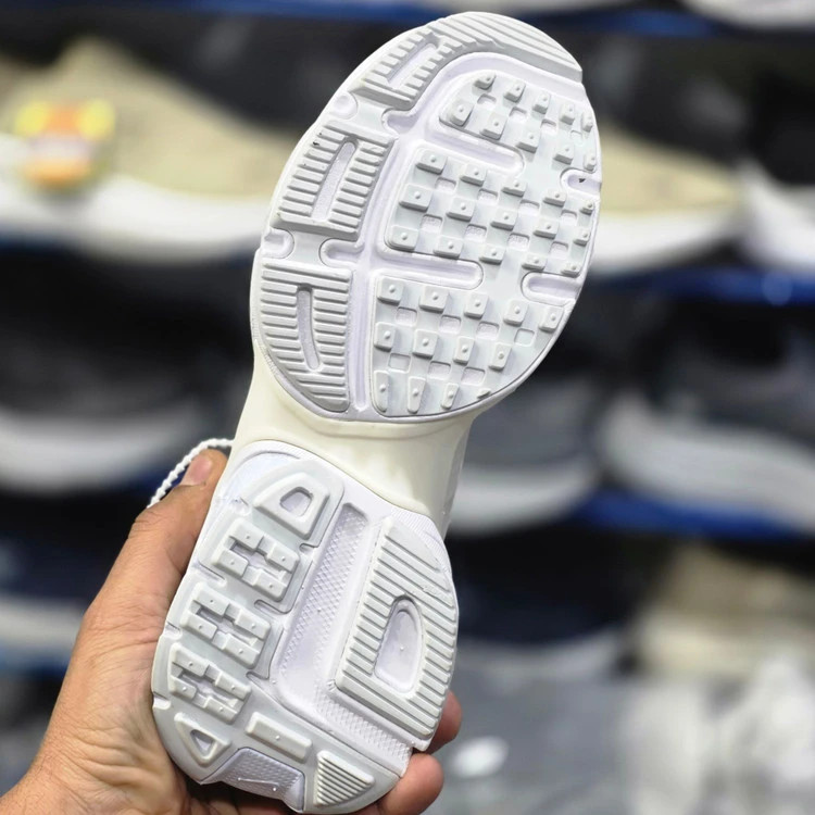 کتونی نایکی وی تو کی کیفیت مستر - سایز 37 تا 40 - Nike V2k Run