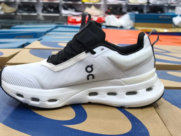 کتونی آن رانینگ کیوسی کلودتک کیفیت مستر - سایز 40 تا 45 - On Running Cloudtech