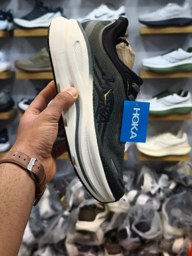 کتونی هوکا باندی 9 کیفیت مستر - سایز 40 تا 45 - Hoka Bondi 9