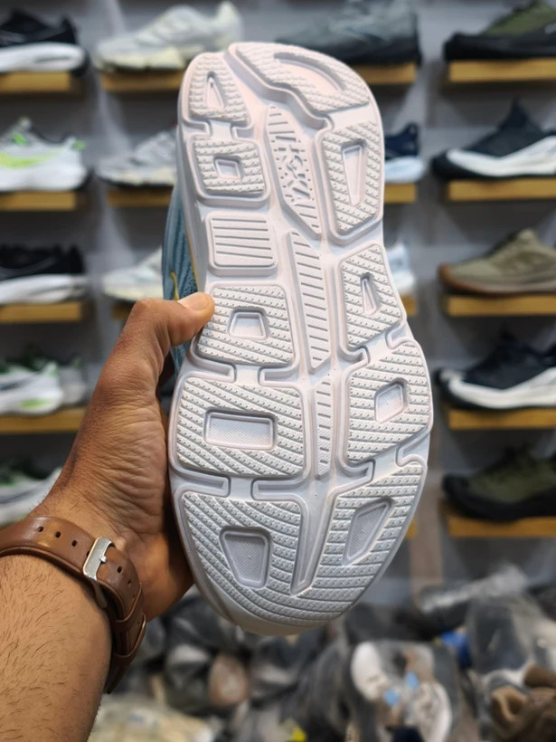 کتونی هوکا باندی 9 کیفیت مستر - سایز 40 تا 45 - Hoka Bondi 9