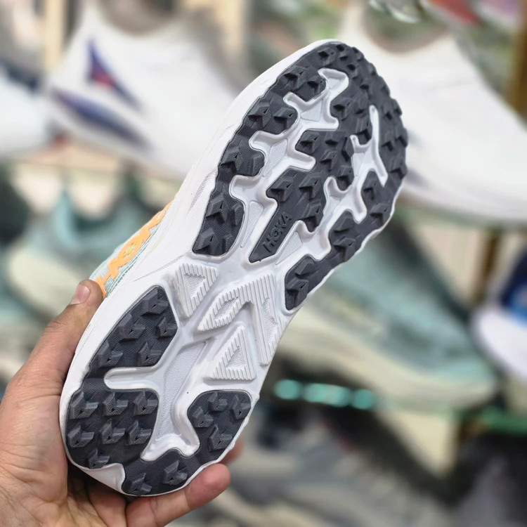 کتونی هوکا باندی 9 کیفیت مستر - سایز 40 تا 45 - Hoka Bondi 9