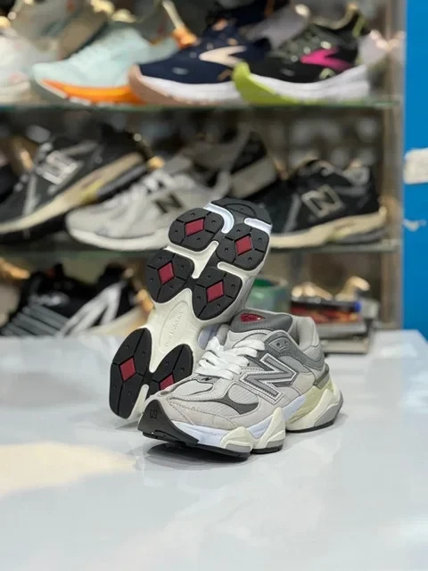 کتونی نیوبالانس 9060 کیفیت مستر - سایز 36 تا 40 - New Balance 9060