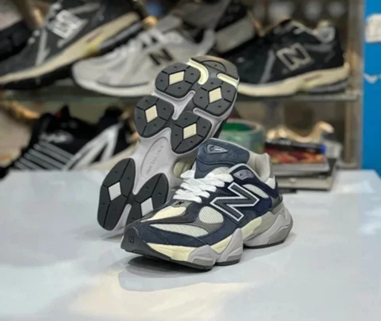 کتونی نیوبالانس 9060 کیفیت مستر - سایز 36 تا 40 - New Balance 9060