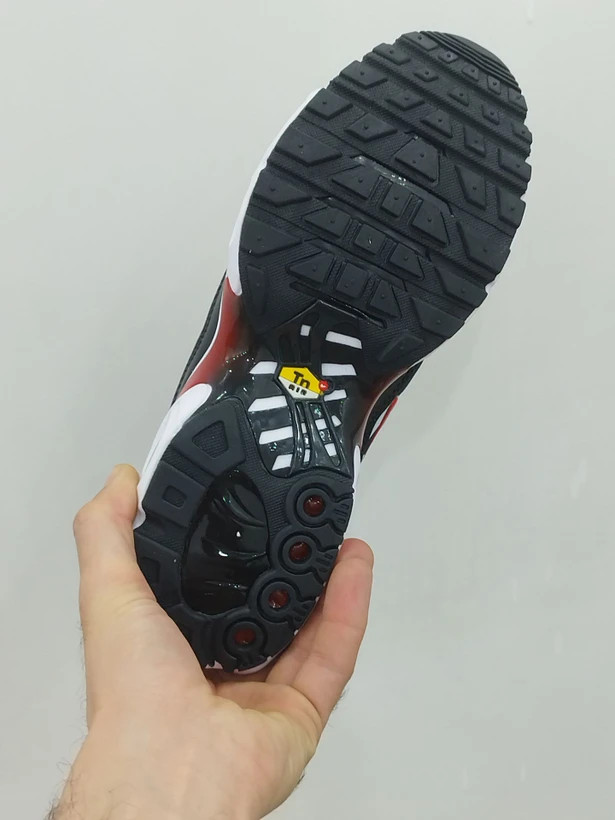 کتونی نایکی ایرمکس پلاس کیفیت مستر - سایز 40 تا 45 - Nike Air Max Plus