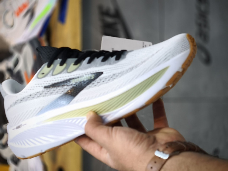 کتونی بروکس گوست 17 کیفیت مستر - سایز 40 تا 45 - Brooks Ghost 17