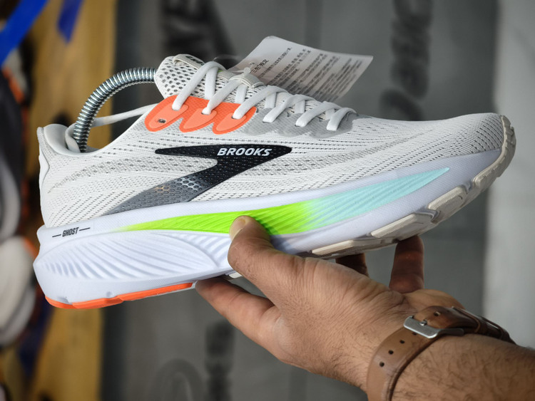 کتونی بروکس گوست 17 کیفیت مستر - سایز 40 تا 45 - Brooks Ghost 17