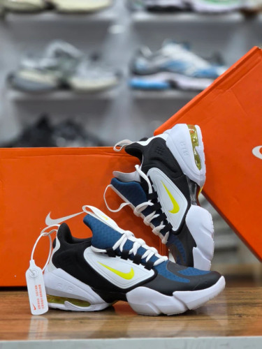 کتونی نایکی ایرمکس آلفا سویج کیفیت مستر - سایز 40 تا 45 - Nike Air Max Alpha Savage