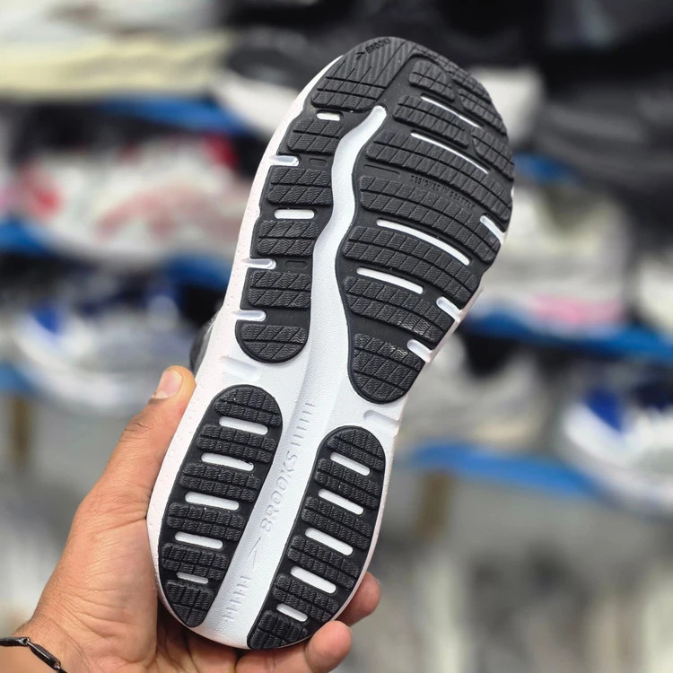 کتونی بروکس گاست مکس 2 کیفیت مستر - سایز 40 تا 45 - Brooks Ghost Max 2