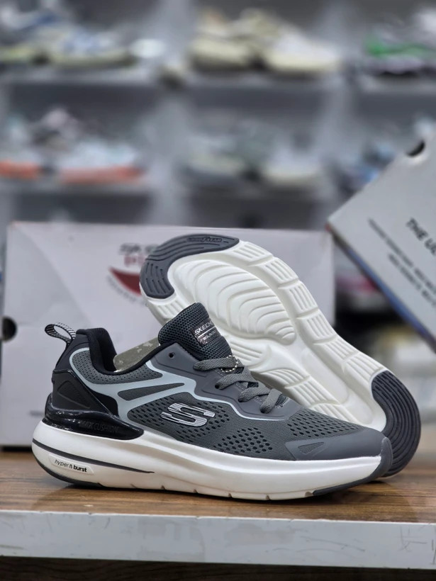 کتونی اسکیچرز گو ران با زیره کپسولی هایپر برست کیفیت مستر - سایز 40 تا 45 - Skechers Go Run