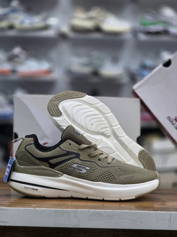 کتونی اسکیچرز گو ران با زیره کپسولی هایپر برست کیفیت مستر - سایز 40 تا 45 - Skechers Go Run