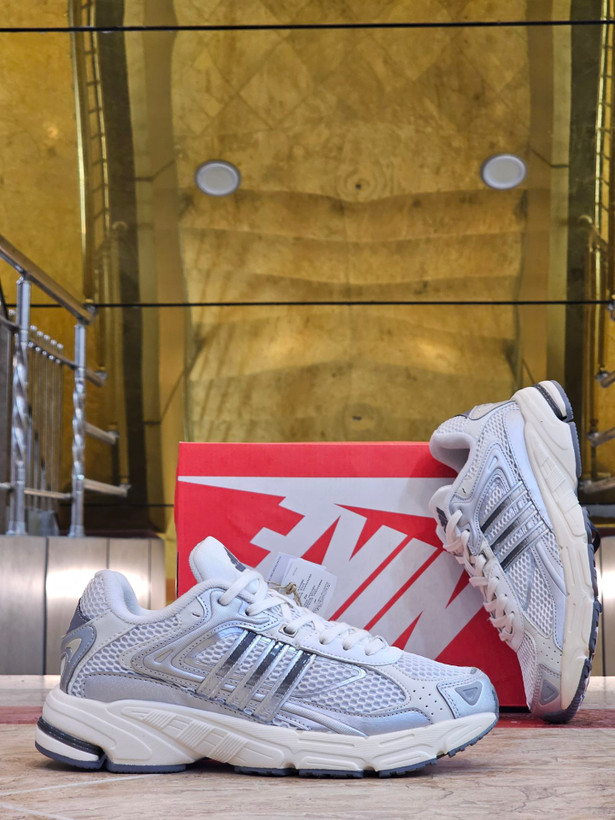 کتونی آدیداس ریسپانس CL کیفیت مستر - سایز 40 تا 45 - Adidas Response CL