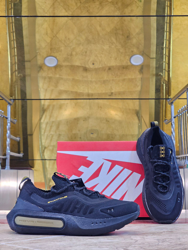 کتونی آندرآرمور هاور پلاس کیفیت مستر - سایز 40 تا 45 - Under Armour HOVR Plus