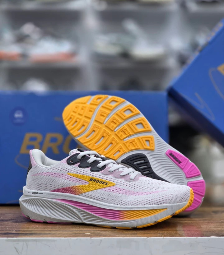 کتونی بروکس گوست 17 کیفیت مستر - سایز 40 تا 45 - Brooks Ghost 17