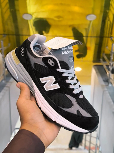 کتونی نیوبالانس 993 مسترکوالیتی - سایز 40 تا 45 - Newbalance 993