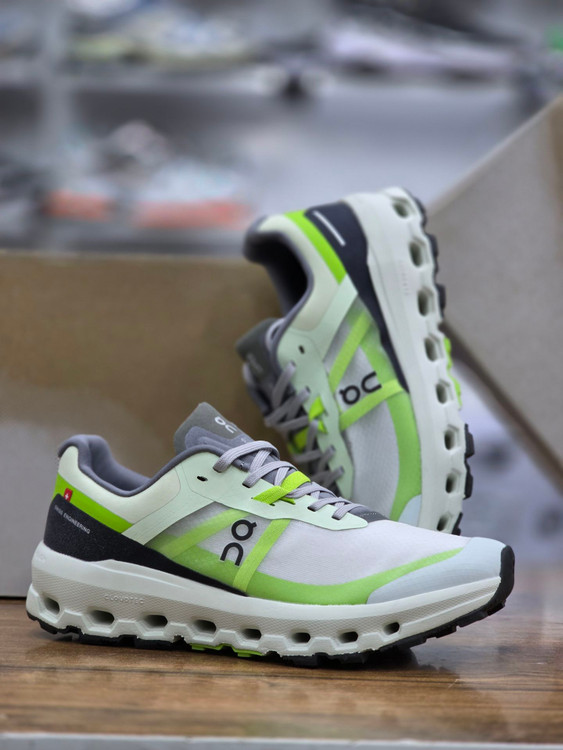 کتونی آن رانینگ کیوسی کلودویستا 2 - سایز 40 تا 45 - On Running Cloudvista 2