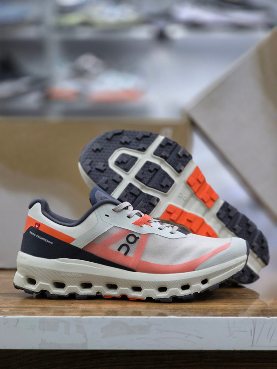 کتونی آن رانینگ کیوسی کلودویستا 2 - سایز 40 تا 45 - On Running Cloudvista 2