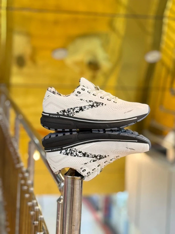 کتونی بروکس گاست 15 کیفیت مستر - سایز 36 تا 45 - Brooks Ghost 15