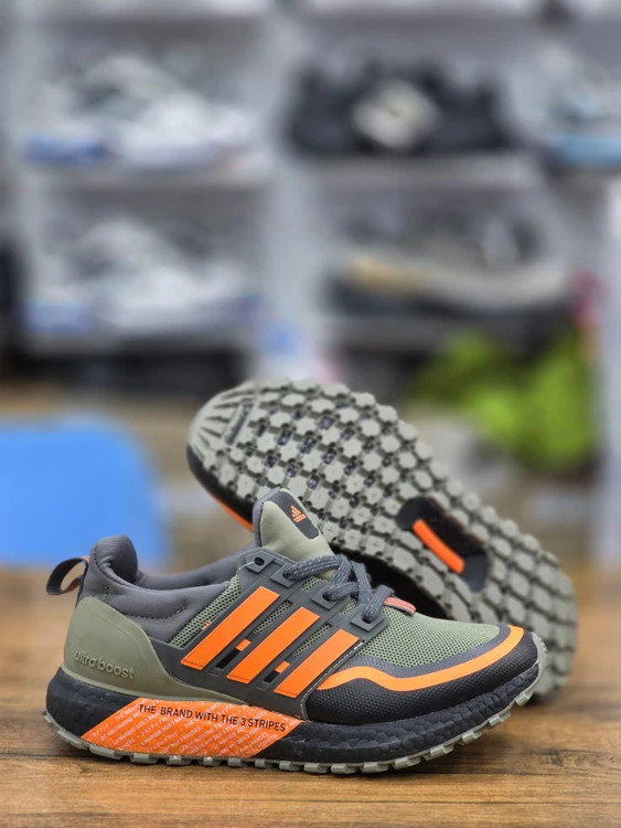 کتونی آدیداس اولترا بوست ویتنامی وارداتی - سایز 36 تا 40 - Adidas Ultraboost