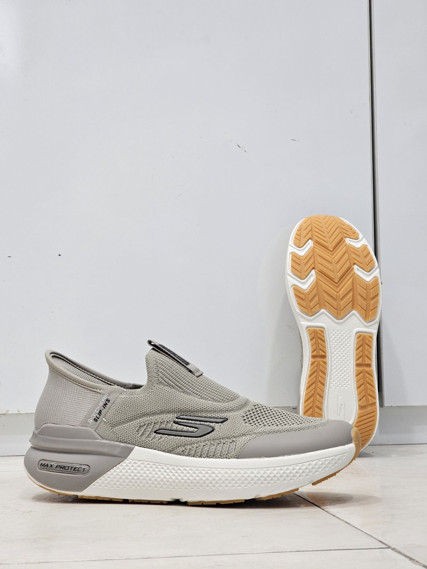 کتونی اسکیچرز بدون بند کیفیت مستر - سایز 40 تا 45 - Skechers Slip-ins