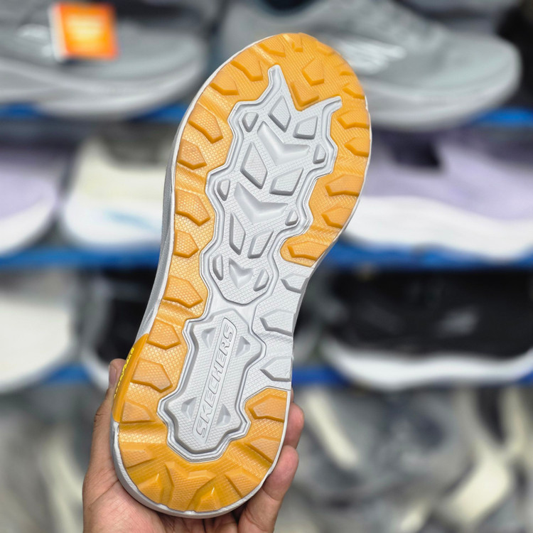 کتونی اسکیچرز بدون بند کیفیت مستر - سایز 40 تا 45 - Skechers Slip-ins