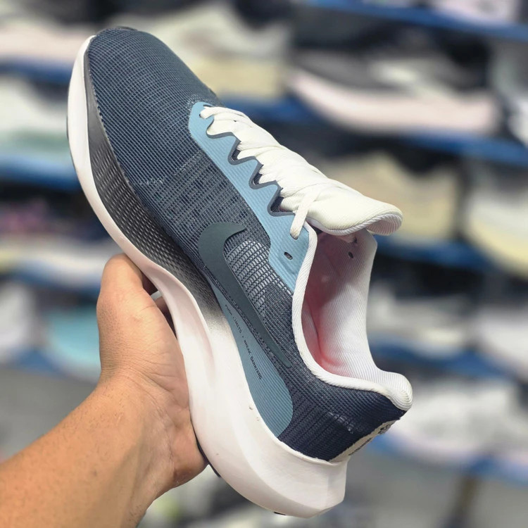 کتونی نایکی زوم فلای 5 کیفیت مستر - سایز 40 تا 45 - Nike Zoom Fly 5