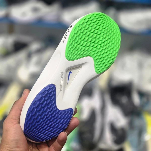 کتونی نایکی زوم فلای 5 کیفیت مستر - سایز 40 تا 45 - Nike Zoom Fly 5