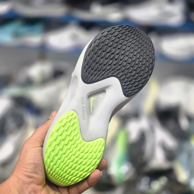 کتونی نایکی زوم فلای 5 کیفیت مستر - سایز 40 تا 45 - Nike Zoom Fly 5