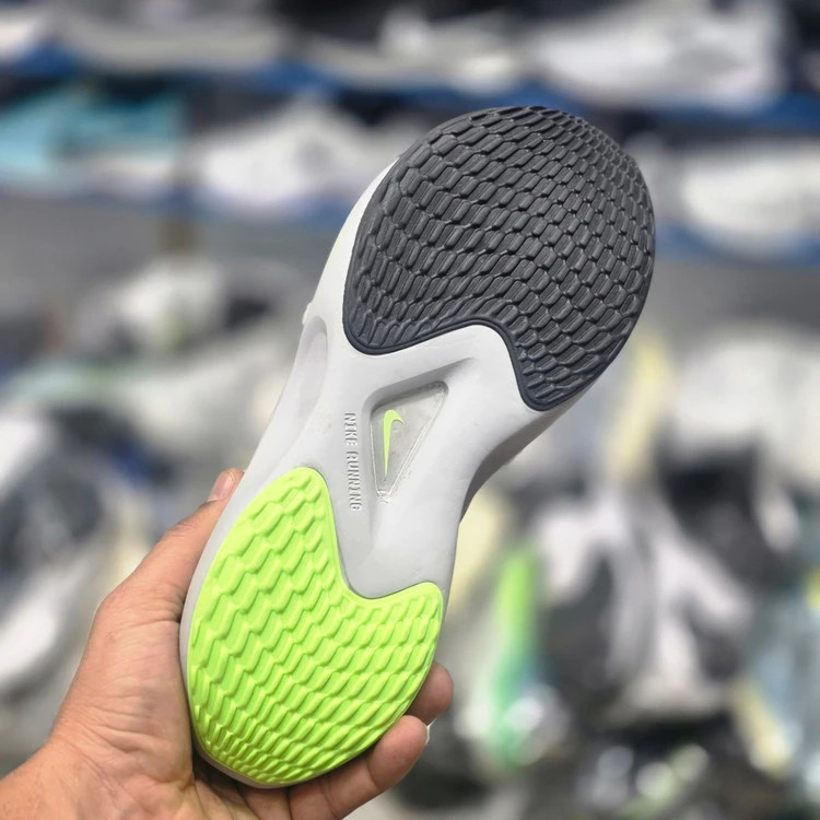 کتونی نایکی زوم فلای 5 کیفیت مستر - سایز 40 تا 45 - Nike Zoom Fly 5