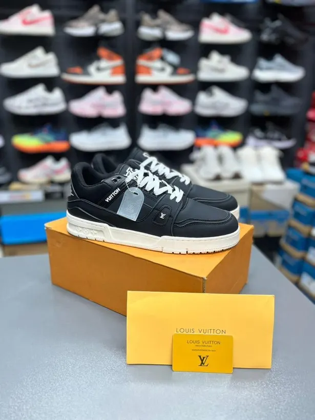 کتونی لویی ویتون رمضان کیفیت مستر - سایز 40 تا 45 - LV Trainer Ramadan