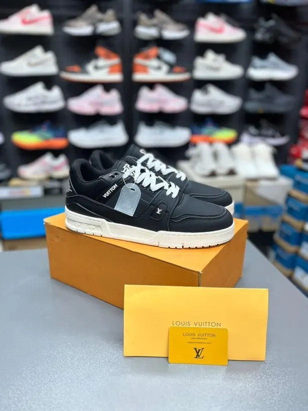 کتونی لویی ویتون رمضان کیفیت مستر - سایز 40 تا 45 - LV Trainer Ramadan