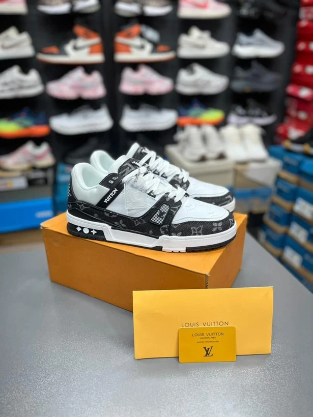کتونی لویی ویتون رمضان کیفیت مستر - سایز 40 تا 45 - LV Trainer Ramadan