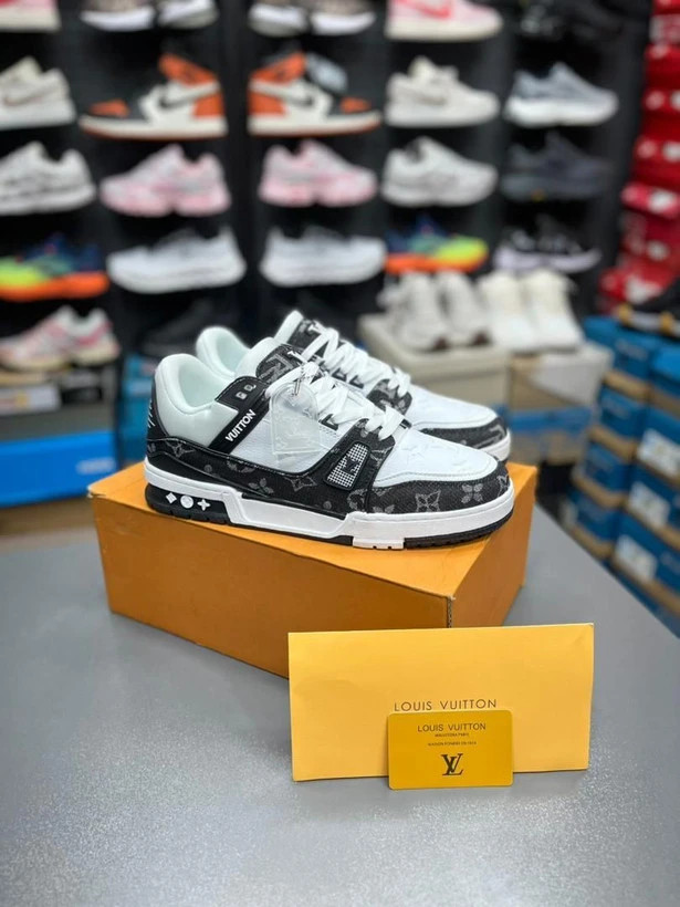 کتونی لویی ویتون رمضان کیفیت مستر - سایز 40 تا 45 - LV Trainer Ramadan