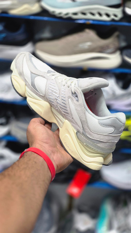 کتونی نیوبالانس 9060 کیفیت مستر - سایز 40 تا 45 - New Balance 9060