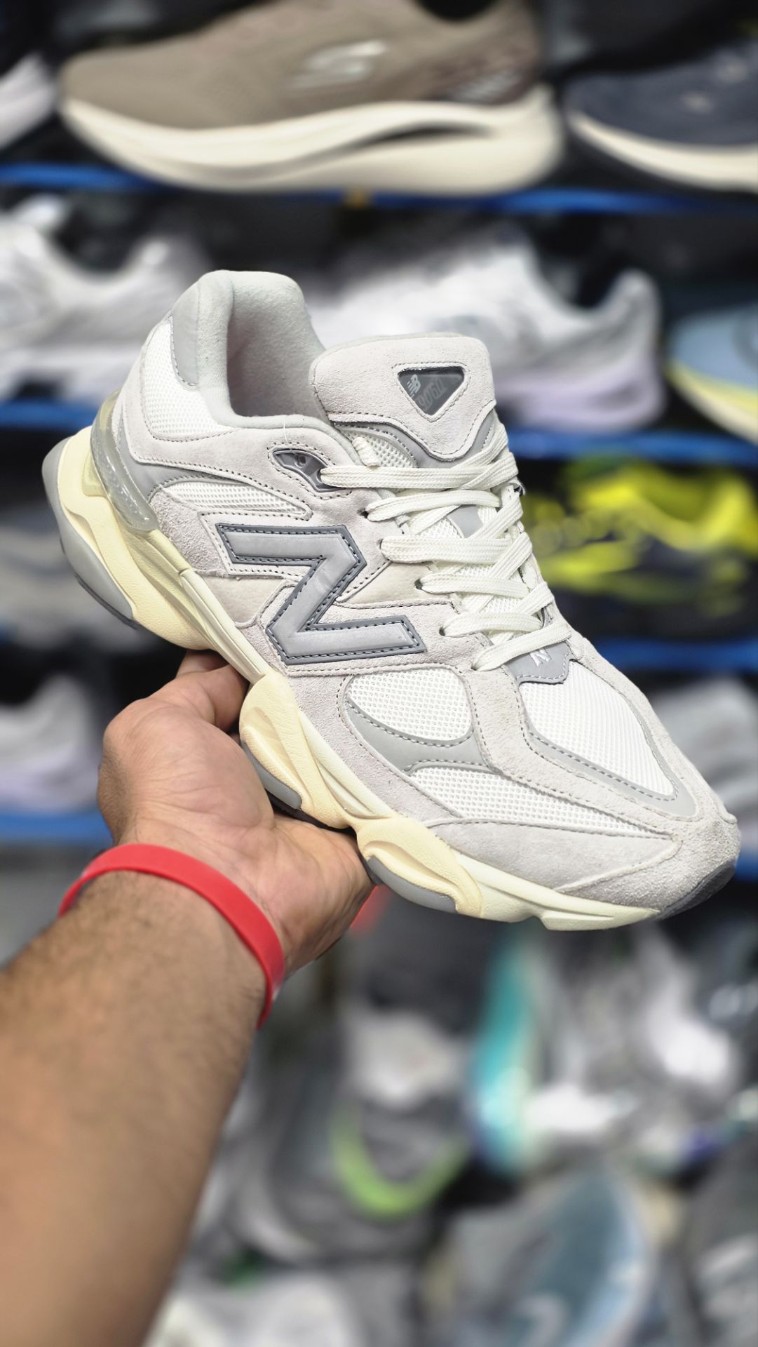 کتونی نیوبالانس 9060 کیفیت مستر - سایز 40 تا 45 - New Balance 9060