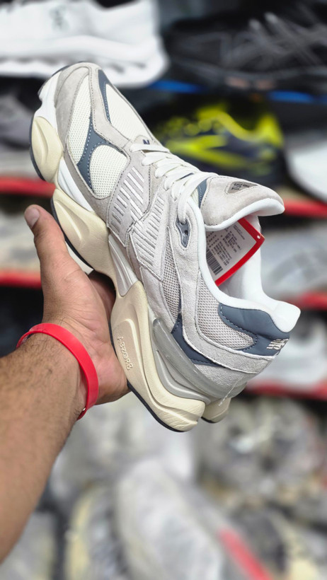 کتونی نیوبالانس 9060 کیفیت مستر - سایز 40 تا 45 - New Balance 9060