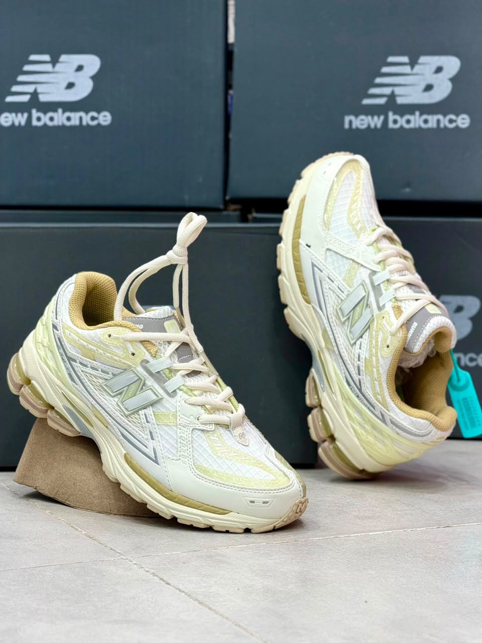 کتونی نیوبالانس 1906 ویتنامی وارداتی - سایز 38 تا 45 - New Balance 1906