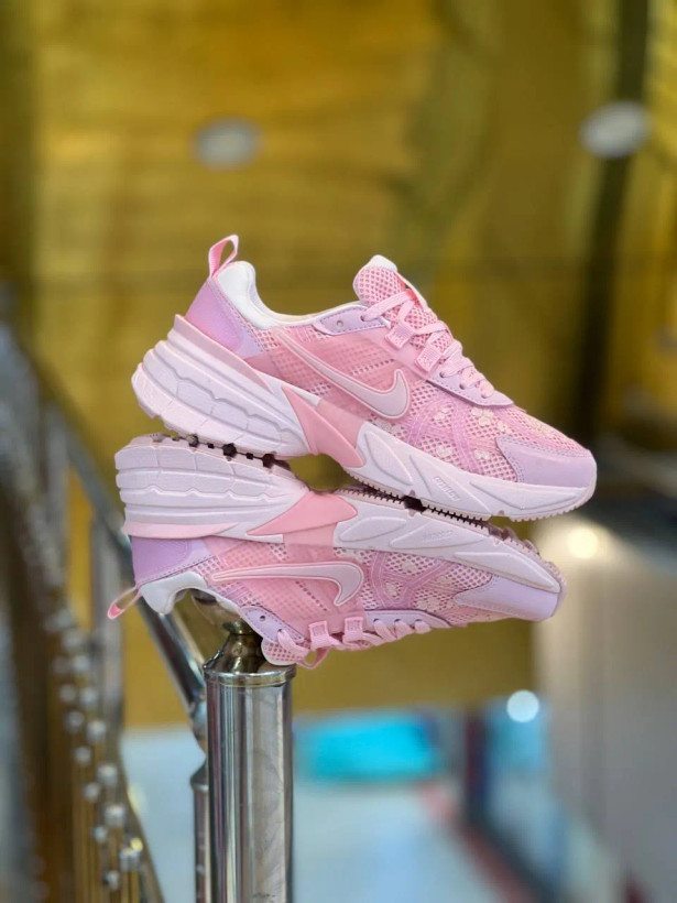 کتونی نایکی وی تو کی کیفیت مستر - سایز 37 تا 40 - Nike V2k Run