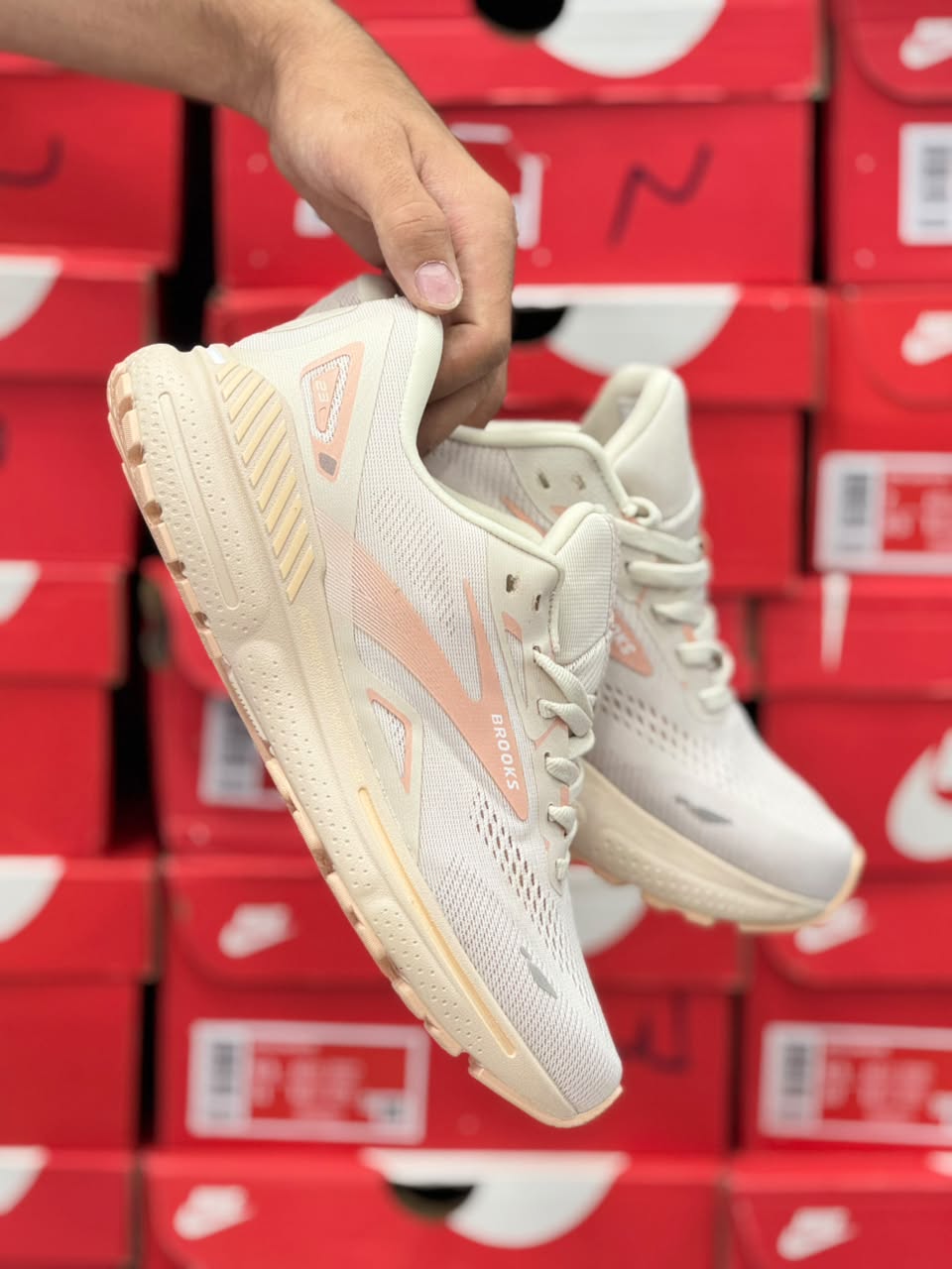 کتونی بروکس آدرنالین 23 کیفیت مستر - سایز 40 تا 45 - Brooks Adrenaline 23